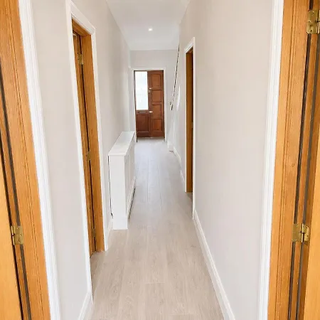 Modern In The Heart Of 9 Shared Thurles